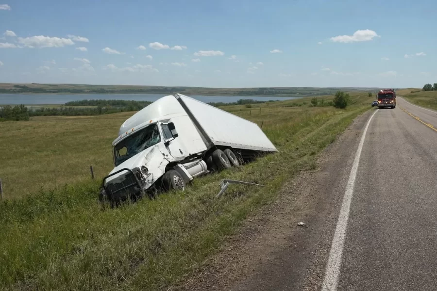 One Dead After Single-Vehicle Semi-Truck Crash Near Lake Andes