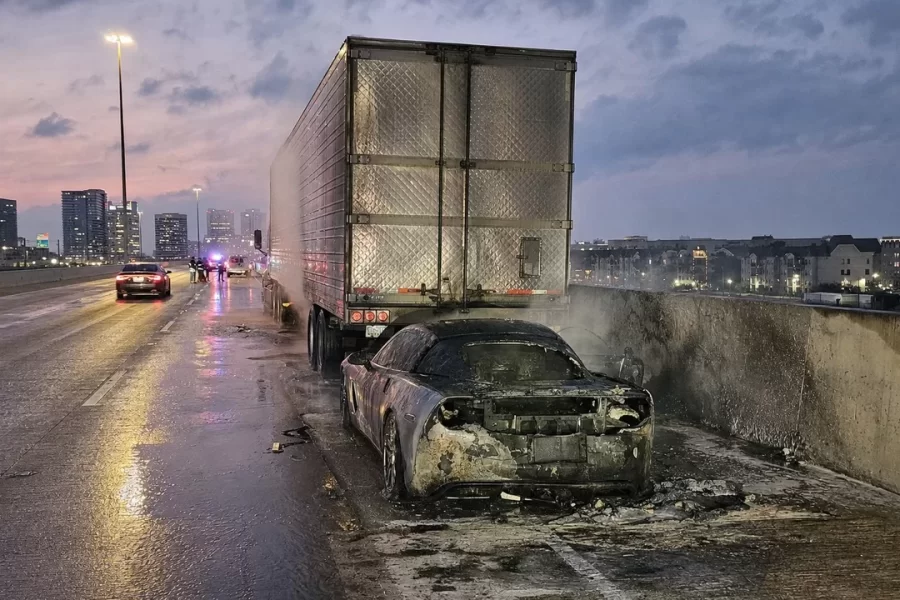 One Killed After Corvette and 18-Wheeler Crash on West Sam Houston Tollway