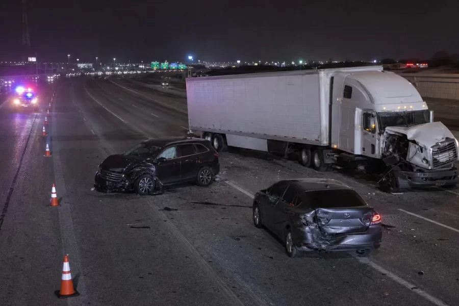 Four Injured in Multi-Vehicle 18-Wheeler Crash on I-30 in Garland